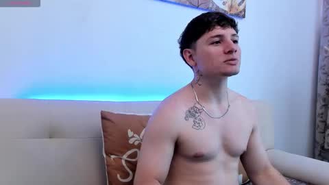 Leo  online show from October 13, 8:48 pm