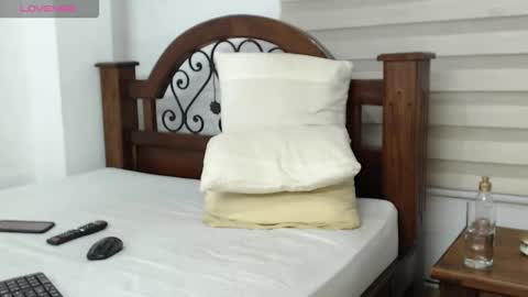 Leo online show from November 26, 11:19 pm