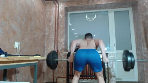 Snapshot of leoroman chatting on January 25, 10:19 am leoroman online show from January 25, 10:19 am