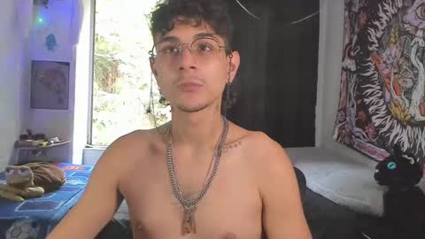 Snapshot of letrip__ chatting on January 10, 12:47 pm letrip online show from January 10, 12:47 pm