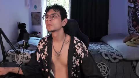 Snapshot of letrip__ chatting on March 10, 1:21 pm letrip online show from March 10, 1:21 pm