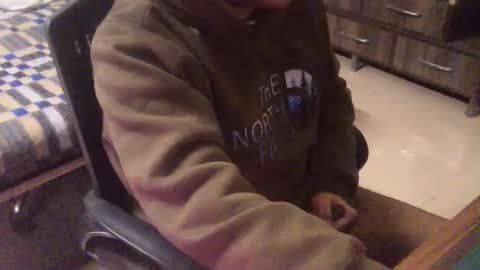 letschat22a online show from January 13, 2:27 am