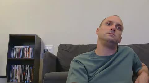 lilithgaze online show from April 1, 8:16 am