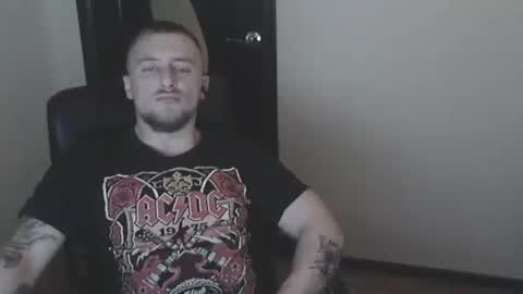 Snapshot of lev1ngston chatting on January 8, 10:26 am lev1ngston online show from January 8, 10:26 am
