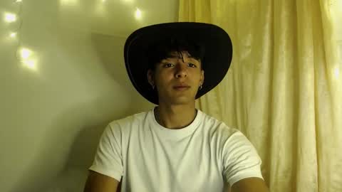 i  am lewis ly EDUARDO MEMDOZA15 online show from January 9, 4:12 pm