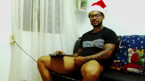 Lewis Strong online show from December 25, 12:05 am