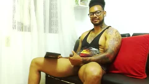 Lewis Strong online show from January 6, 6:10 pm