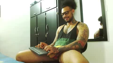Lewis Strong online show from October 4, 5:51 pm