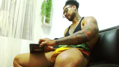 Lewis Strong online show from February 4, 11:49 pm