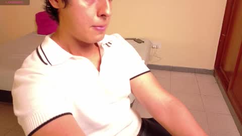 lexcomplex18 online show from October 17, 7:18 pm