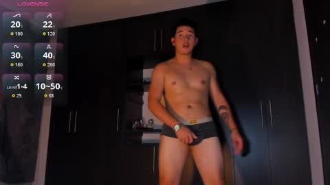 lexmiller18 online show from October 29, 7:22 am