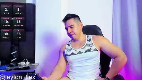 L E Y T O N online show from October 10, 1:54 am