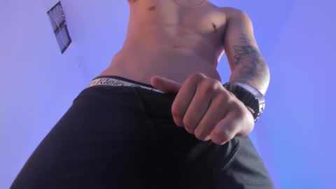 Liam Smith online show from November 3, 2:08 pm