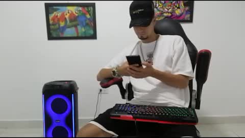 Andres online show from October 29, 10:45 pm