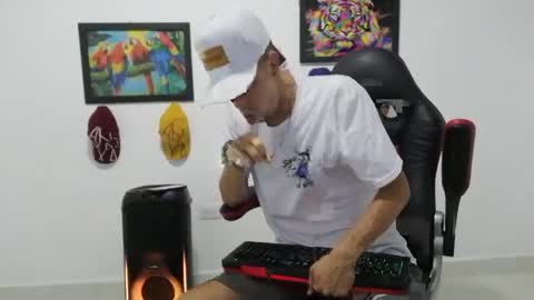 Andres online show from November 7, 10:35 pm