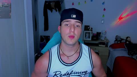 Snapshot of liam_oficial chatting on January 13, 3:56 am liam online show from January 13, 3:56 am