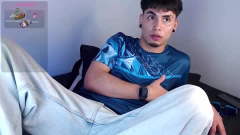 Snapshot of liam_ruiz_ chatting on September 12, 12:10 am Liam online show from September 12, 12:10 am