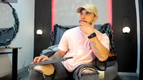 Liam online show from December 22, 10:51 pm