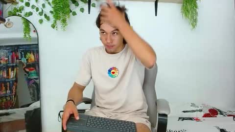 Snapshot of liam_xul chatting on September 25, 7:24 pm liamxul online show from September 25, 7:24 pm