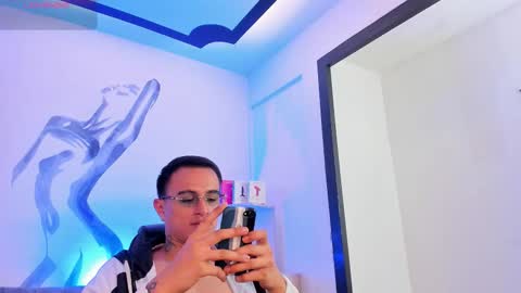 LiamDeep online show from March 10, 2:06 am