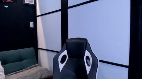 LiamDeep online show from October 7, 6:23 pm