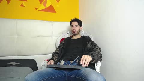 LiamLuxe online show from March 9, 1:04 pm