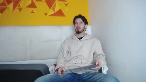 LiamLuxe online show from February 18, 12:39 pm