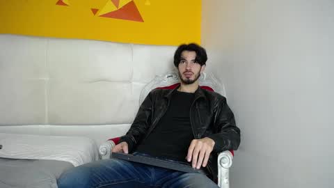 LiamLuxe online show from January 31, 12:18 pm