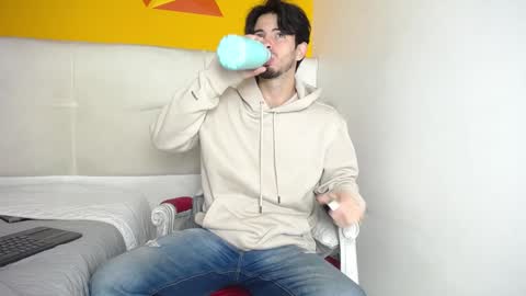 LiamLuxe online show from January 13, 12:13 pm