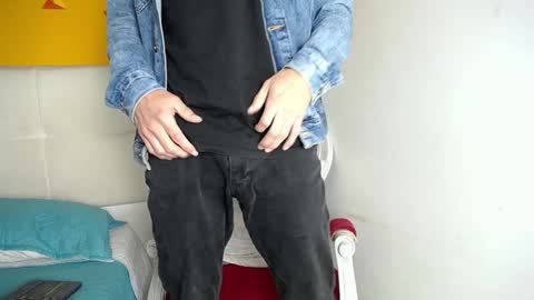 LiamLuxe online show from December 13, 12:17 pm