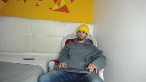LiamLuxe online show from January 21, 12:13 pm