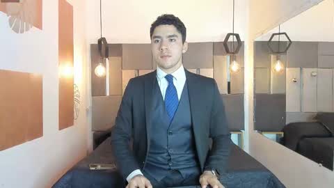 Liam online show from December 17, 12:45 pm