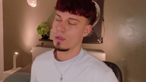 Liam Thunder online show from October 8, 8:02 pm