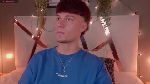 Liam Thunder online show from October 24, 3:19 am