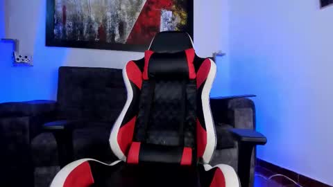 liamwyatt_ online show from December 14, 3:35 am