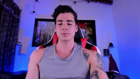 Snapshot of liamwyatt_ chatting on December 7, 3:14 am liamwyatt_ online show from December 7, 3:14 am