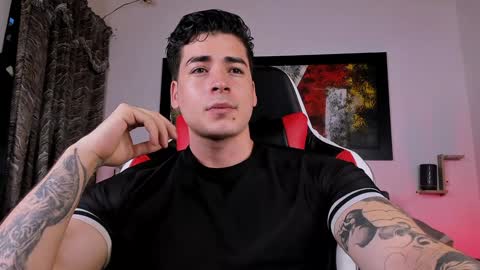 Snapshot of liamwyatt_ chatting on January 27, 3:26 am liamwyatt_ online show from January 27, 3:26 am