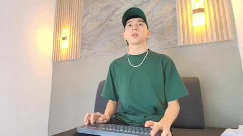 lian_cameron online show from January 9, 3:45 am