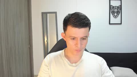 lian_eathan online show from October 18, 11:09 pm