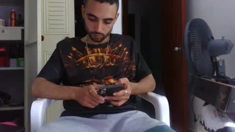 lian_mike203523 online show from October 13, 11:22 pm