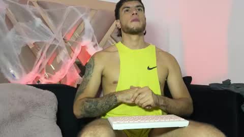 Lian Oconner online show from October 17, 2:04 am