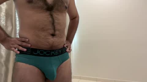 lickac5 online show from February 1, 7:26 am