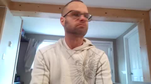 Snapshot of likedoingit69 chatting on December 30, 2:08 pm St pierre online show from December 30, 2:08 pm