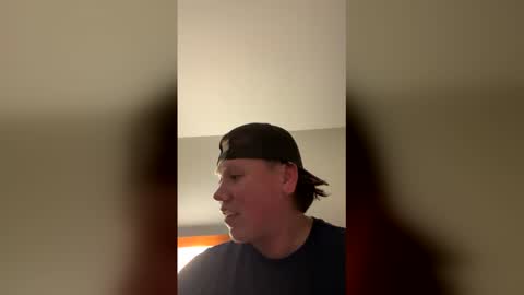 lilbigfrijol209 online show from April 9, 3:48 am