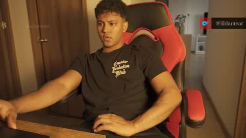 Dante online show from December 17, 10:16 pm