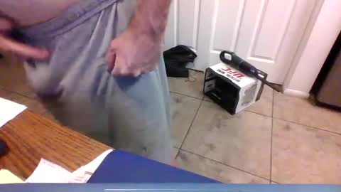 Snapshot of lilpackage69 chatting on October 4, 3:33 am lilpackage69 online show from October 4, 3:33 am