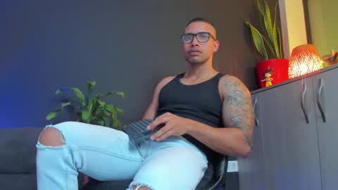 lincom amith online show from September 25, 11:46 pm