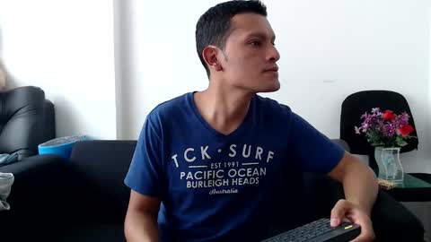 Manu online show from December 11, 5:54 pm