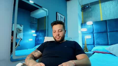 logan_austin online show from April 23, 8:33 pm