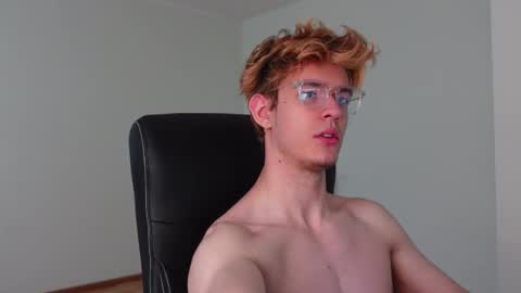 LOGAN FRASER online show from October 22, 7:23 am